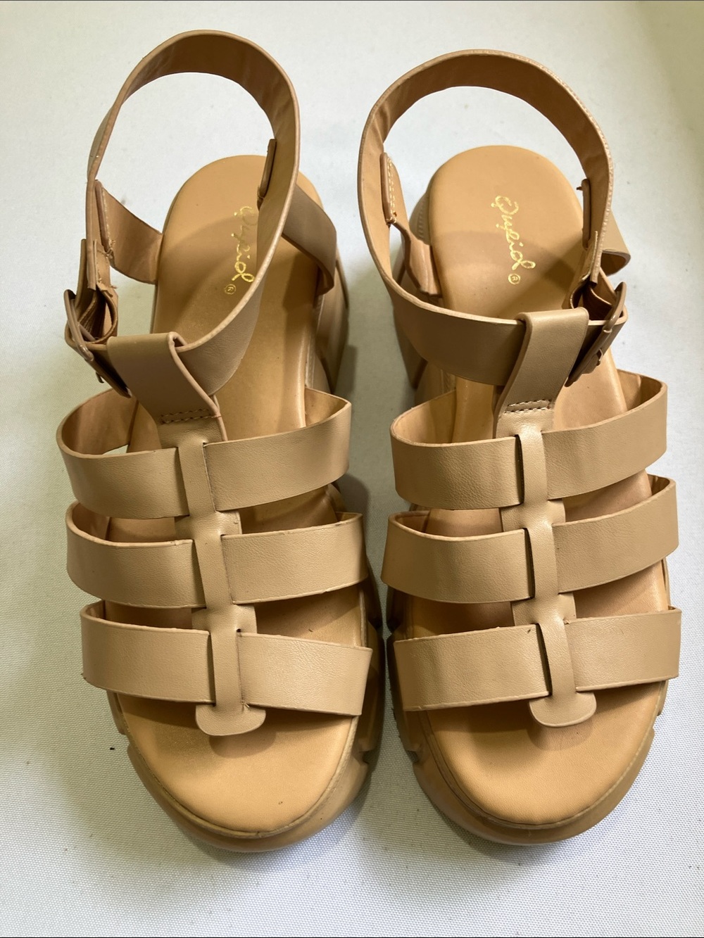 Qupid Women's Tan Strappy Gladiator Sandals
